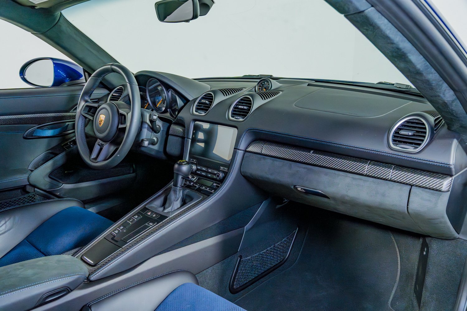 Used 2024 Porsche 718 Cayman GT4 RS RWD image 28