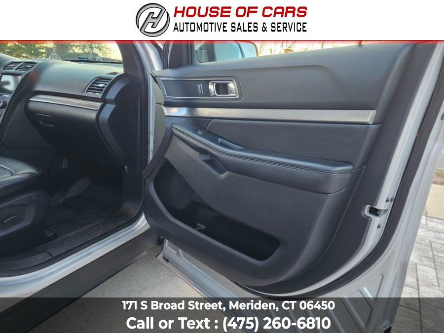Used 2019 Ford Explorer XLT w/ Equipment Group 202A AWD/4WD image 47