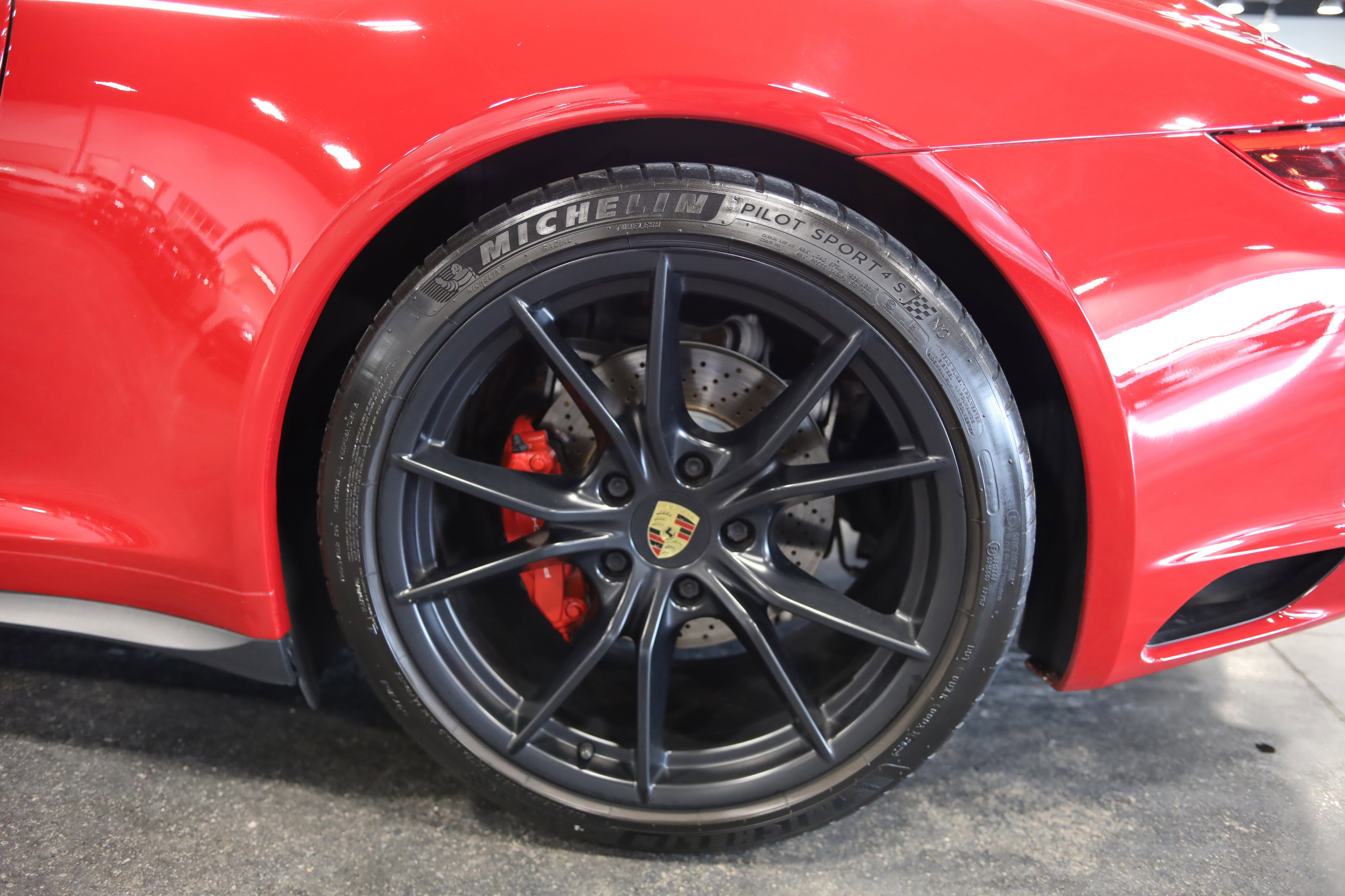 Used 2019 Porsche 911 Targa 4S image 11