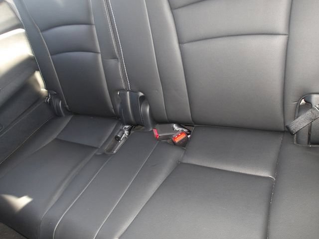 Used 2017 Honda Pilot Touring image 14