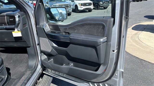 New 2025 Ford F150 Platinum AWD/4WD image 16