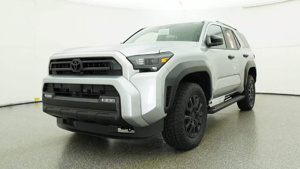 Used 2026 Toyota 4Runner SR5 RWD image 32