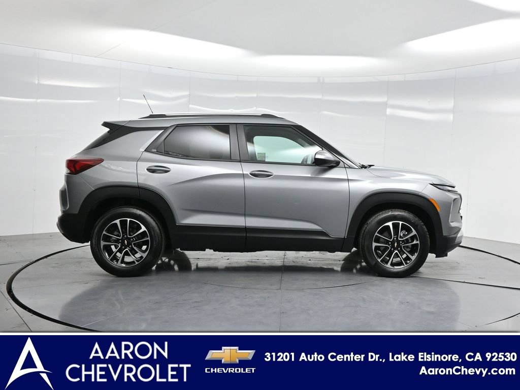 New 2025 Chevrolet TrailBlazer LT w/ Convenience Package FWD image 33