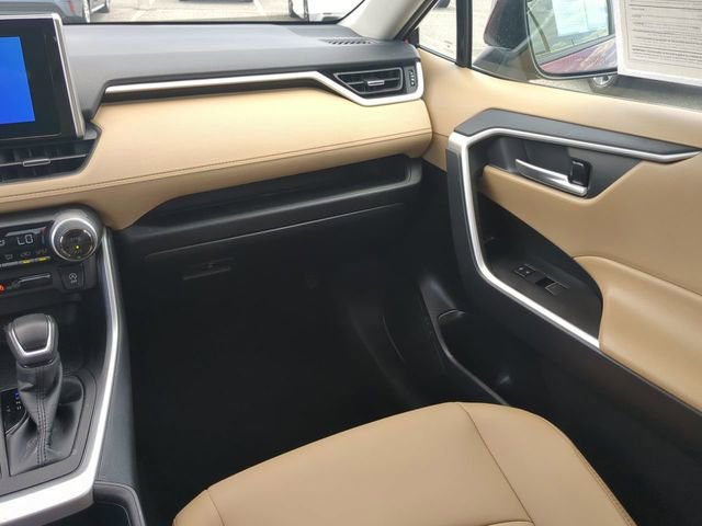 Certified 2025 Toyota RAV4 XLE Premium FWD image 17