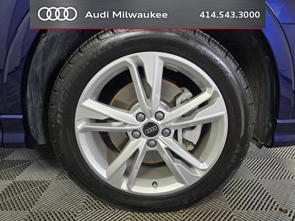 Certified 2023 Audi Q3 2.0T Premium Plus w/ Premium Plus Package AWD/4WD image 2