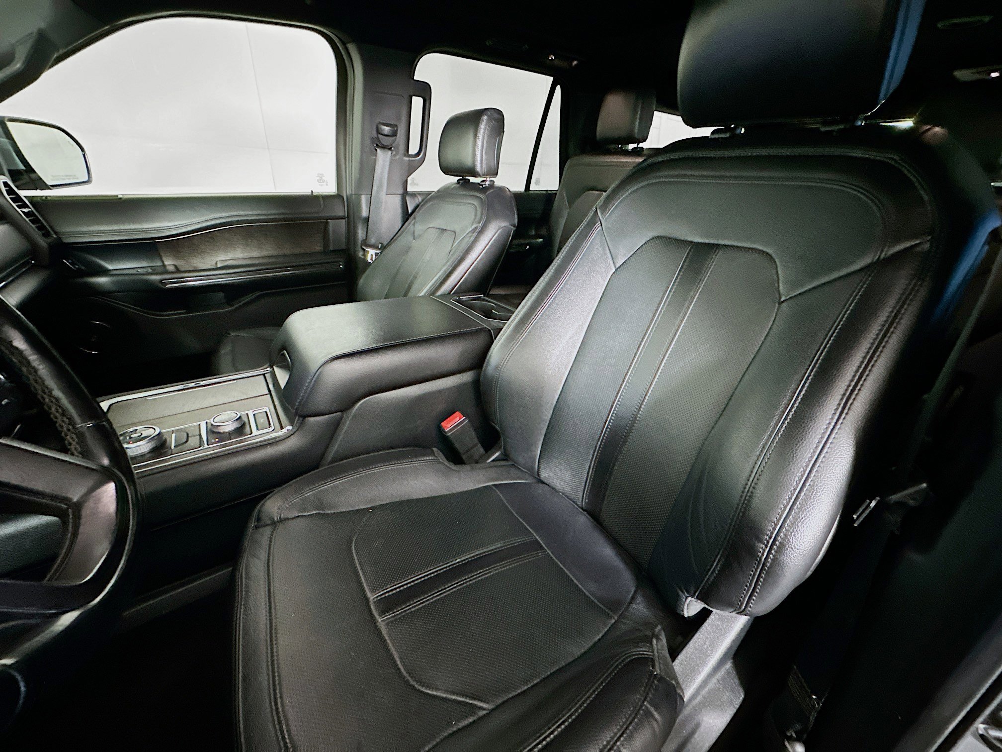 Used 2020 Ford Expedition Max Limited AWD/4WD image 13