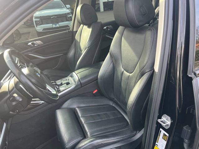Used 2021 BMW X7 xDrive40i w/ Premium Package image 27