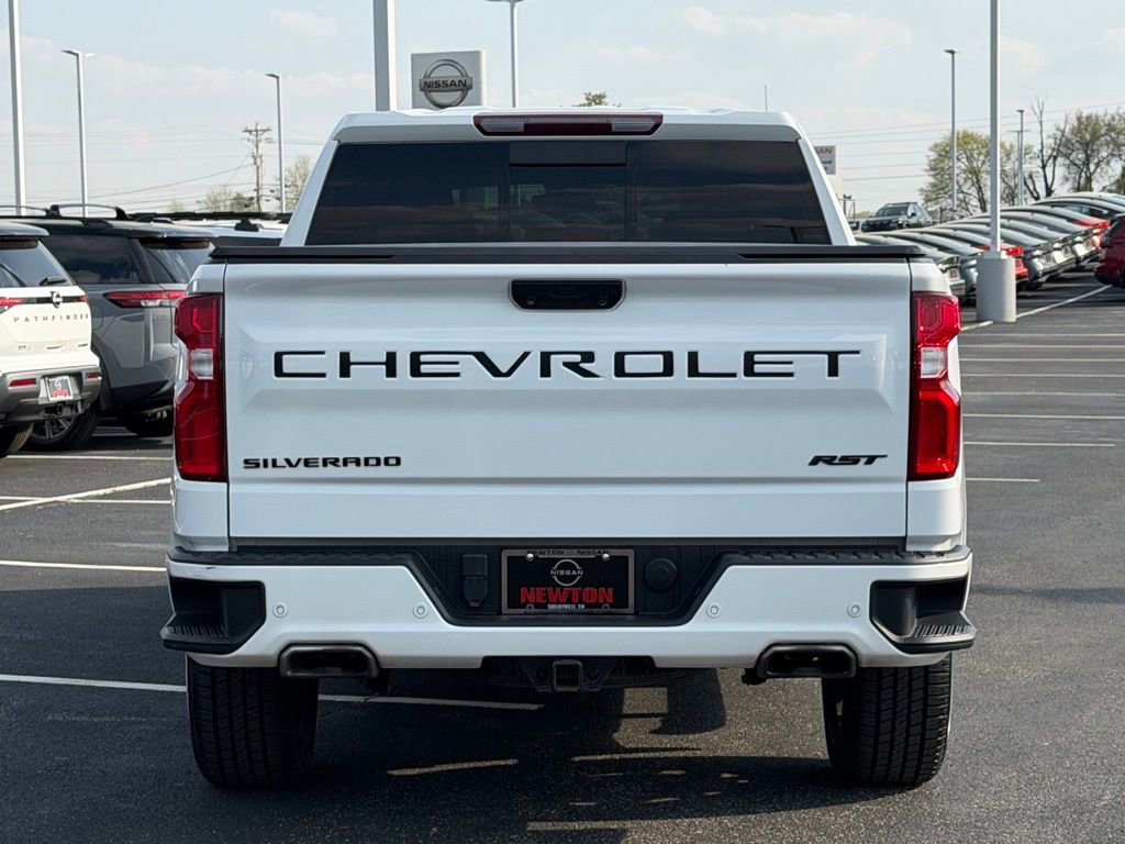 Used 2022 Chevrolet Silverado 1500 RST w/ Convenience Package II image 6