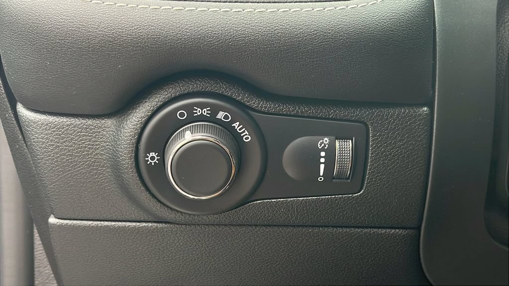 Used 2025 Dodge Durango SRT Hellcat AWD/4WD image 52