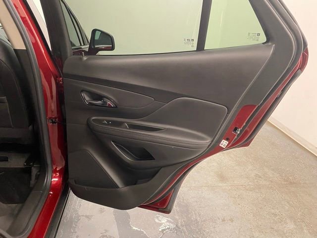 Used 2022 Buick Encore Preferred w/ Safety Package image 25