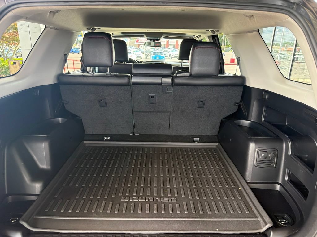 Certified 2018 Toyota 4Runner TRD Off-Road Premium w/ TRD Performance Package AWD/4WD image 23