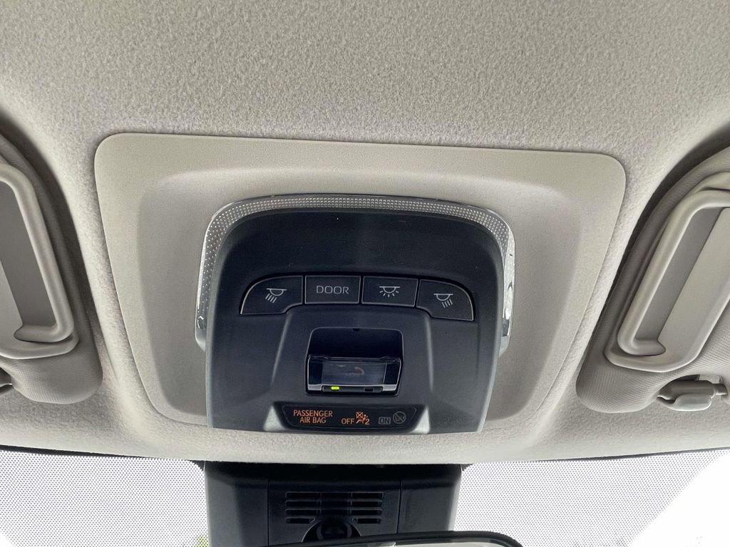 Used 2024 Toyota Corolla LE image 37