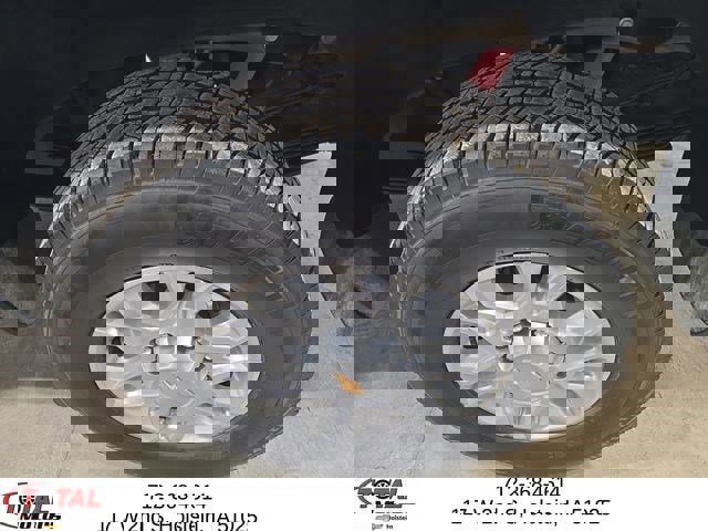 Used 2025 Chevrolet Silverado 3500 LT image 9