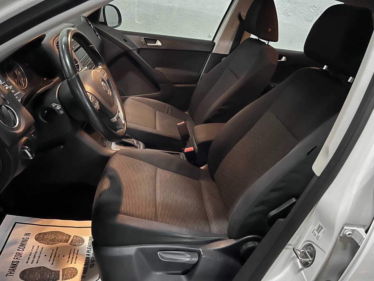 Used 2014 Volkswagen Tiguan S FWD image 19