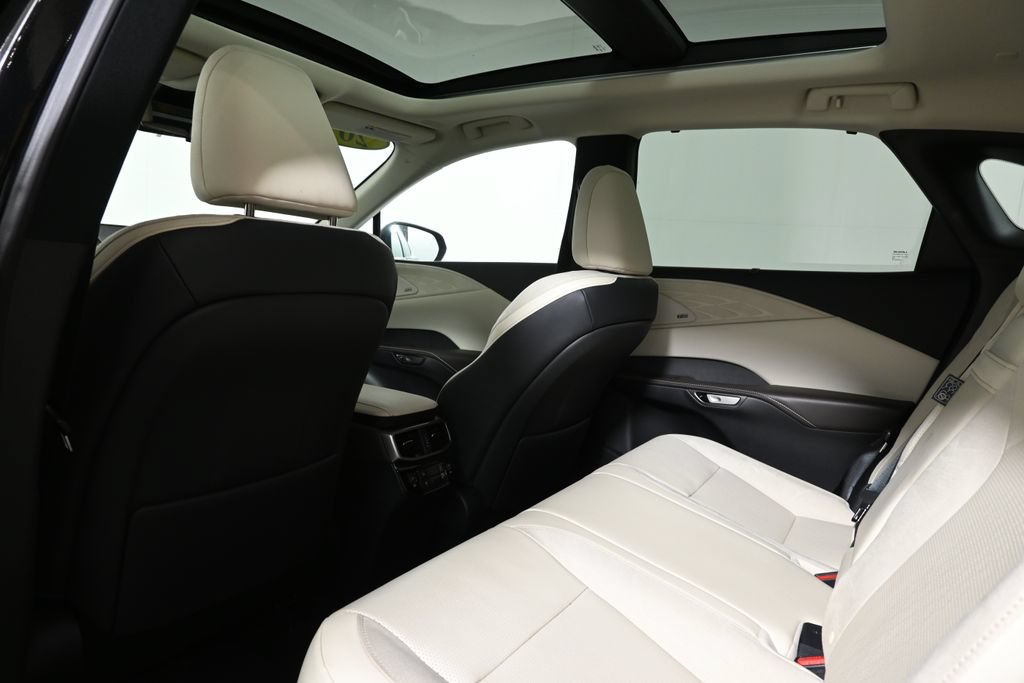 Used 2024 Lexus RX 350 AWD w/ Convenience Package image 32