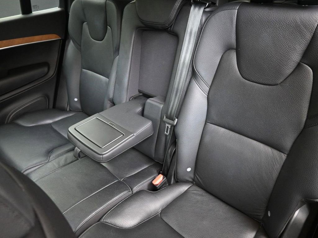 Certified 2023 Volvo XC90 B6 Plus w/ Protection Package Premier image 19