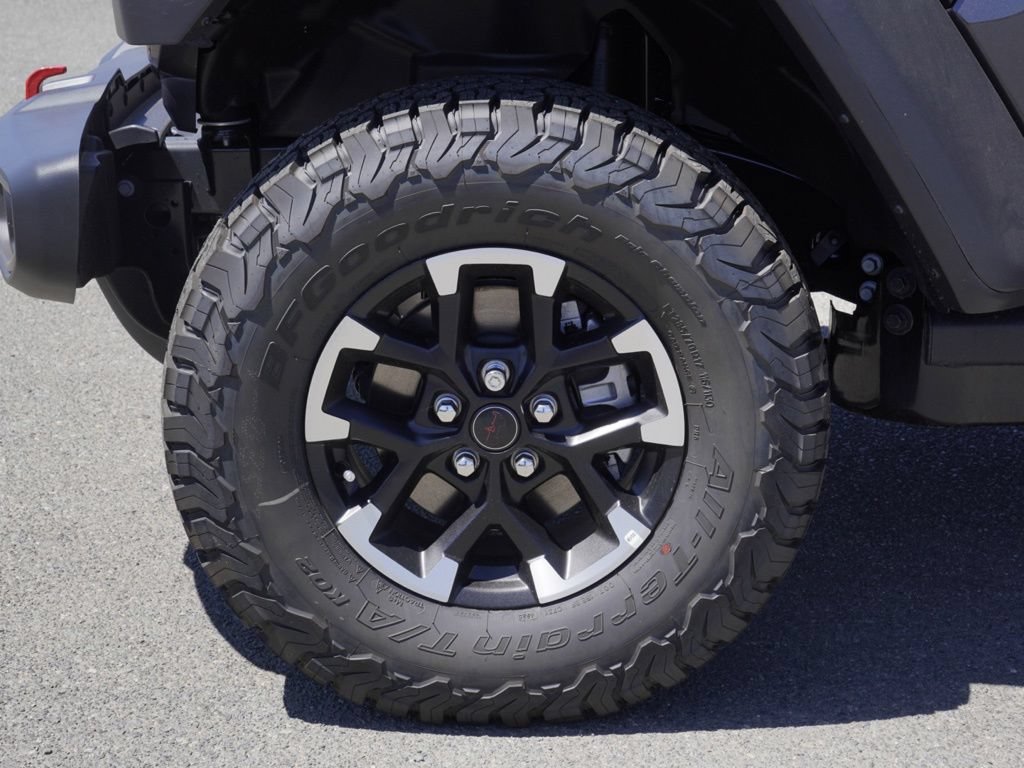 New 2026 Jeep Wrangler Unlimited Rubicon w/ Safety Group AWD/4WD image 10