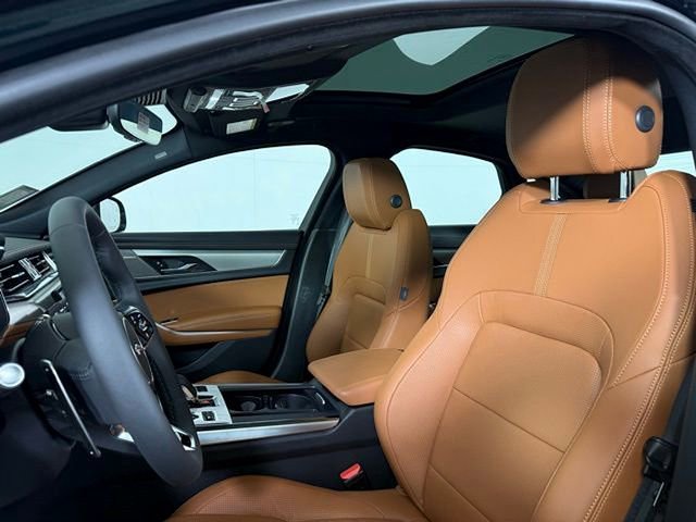 New 2024 Jaguar XF R-Dynamic SE image 4