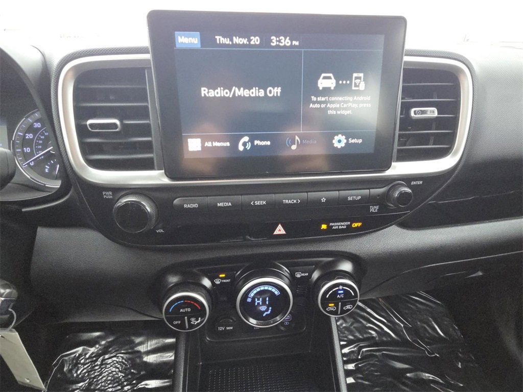 Used 2021 Hyundai Venue SEL w/ Cargo Package image 24