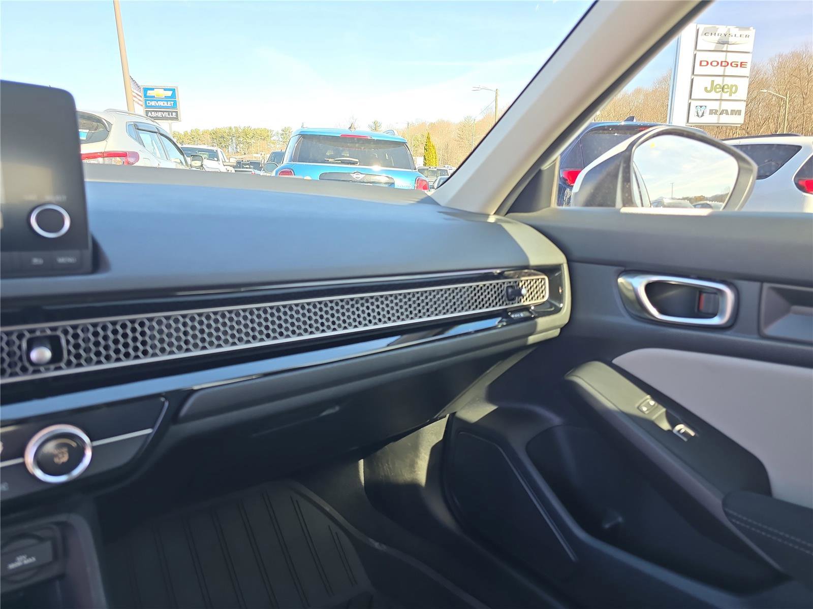 Used 2022 Honda Civic LX image 24