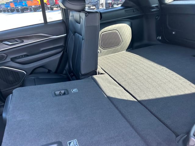 New 2026 Jeep Grand Cherokee Limited w/ Limited Altitude Package image 40