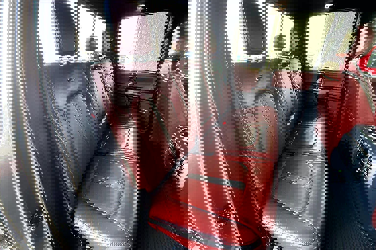 Used 2022 Ford F350 Platinum w/ FX4 Off-Road Package image 19