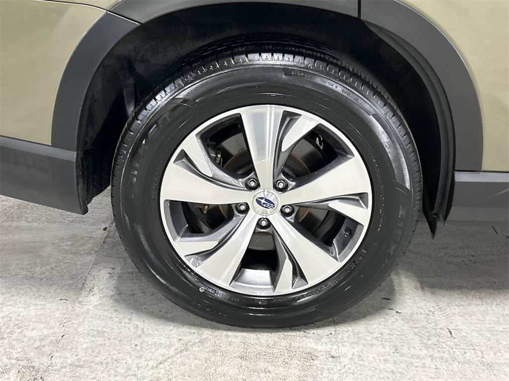 Certified 2022 Subaru Ascent Premium w/ Convenience Package image 12