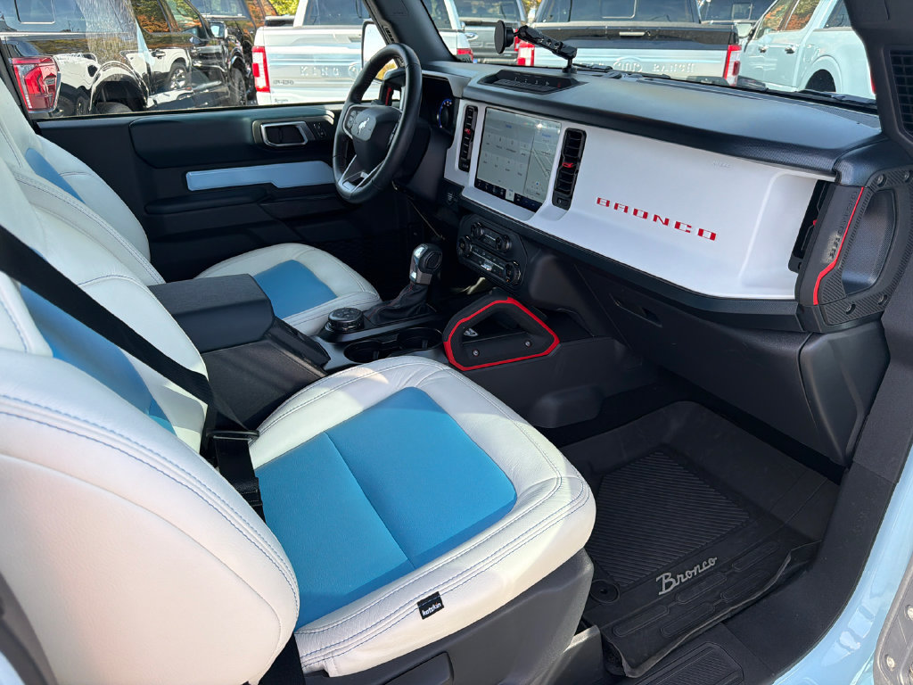 Used 2024 Ford Bronco Heritage Edition AWD/4WD image 13