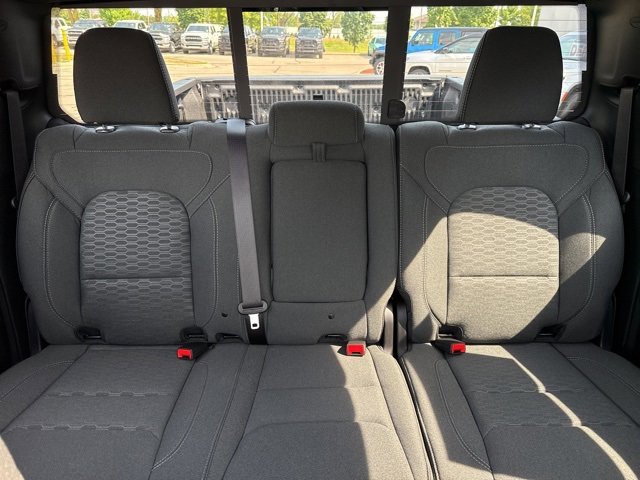 New 2026 RAM 1500 4x4 Crew Cab image 28