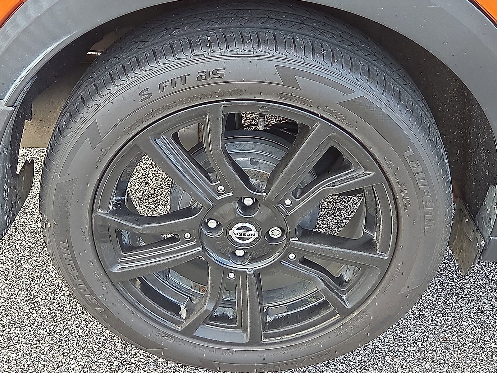 Used 2020 Nissan Kicks SR w/ Exterior Package image 7