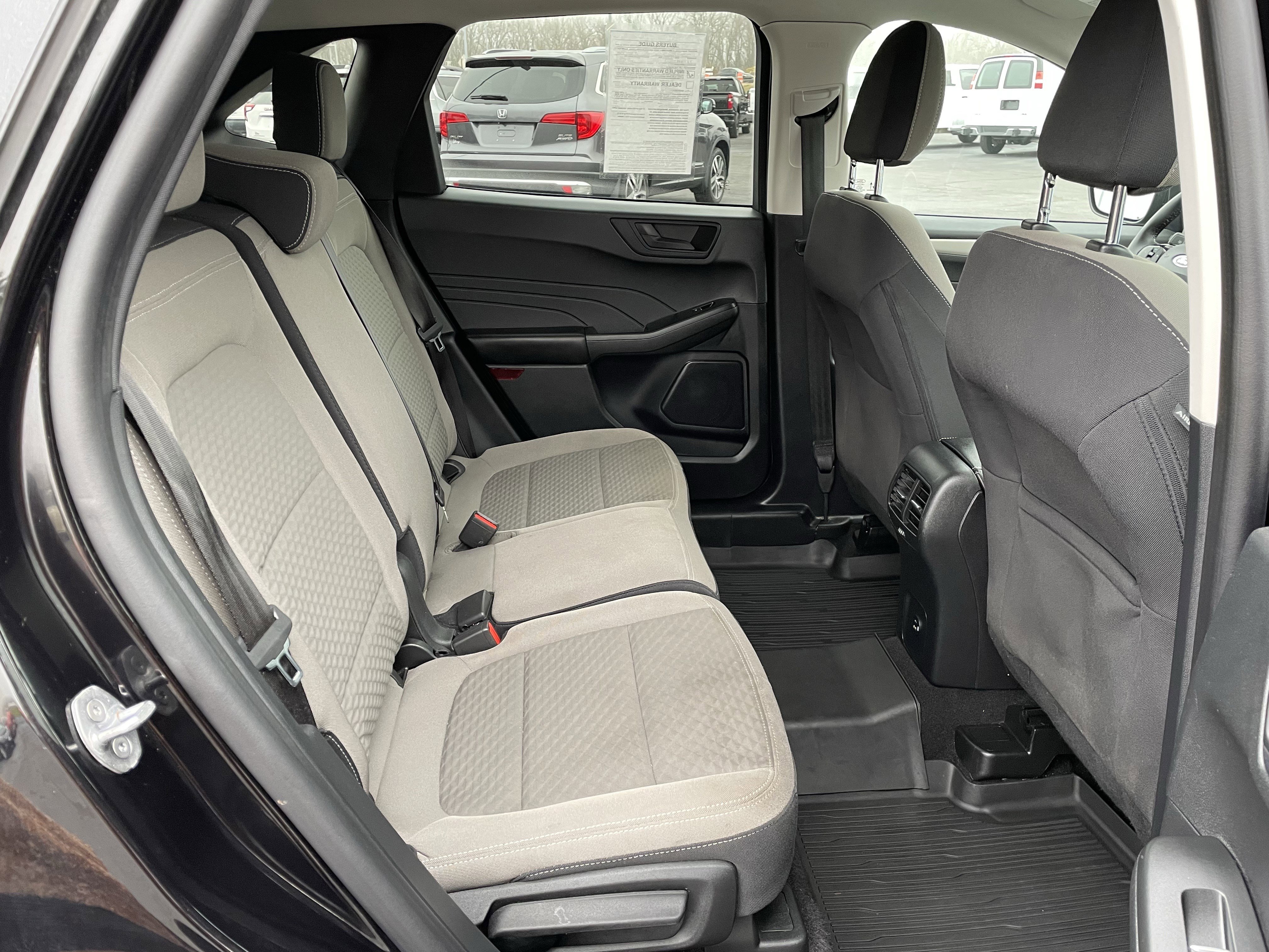 Used 2022 Ford Escape SE w/ Cold Weather Package image 33