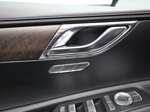 Used 2024 Genesis GV80 2.5T image 13