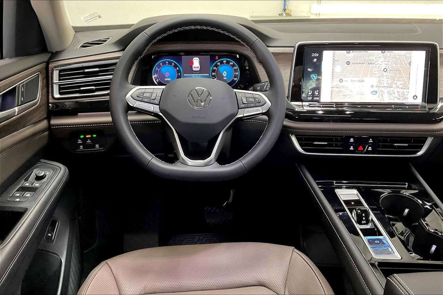 New 2025 Volkswagen Atlas SEL image 15