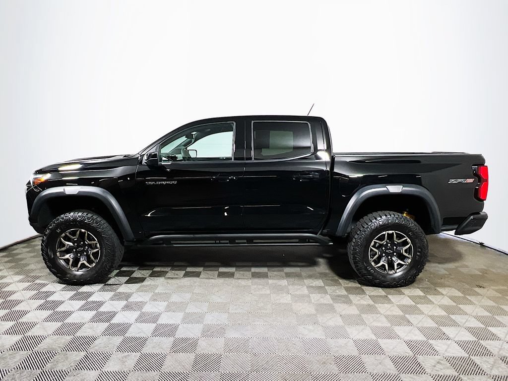 Used 2023 Chevrolet Colorado ZR2 AWD/4WD image 4