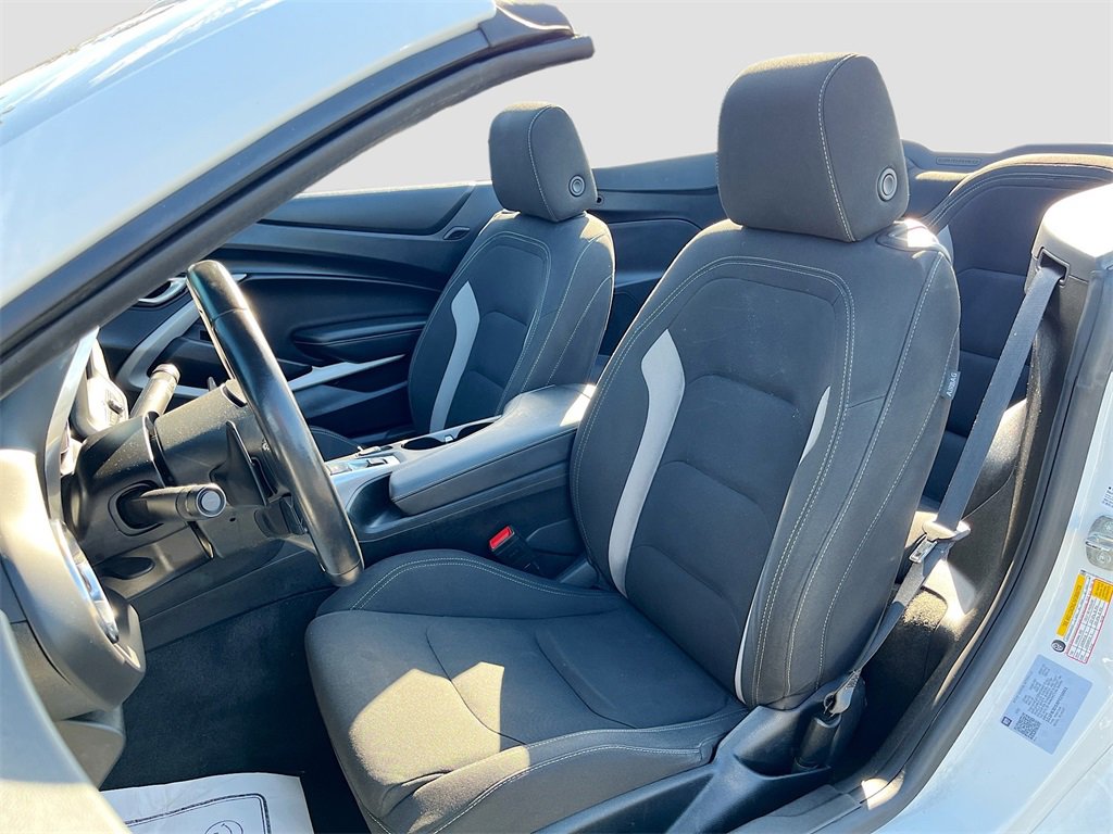 Used 2023 Chevrolet Camaro LT image 19