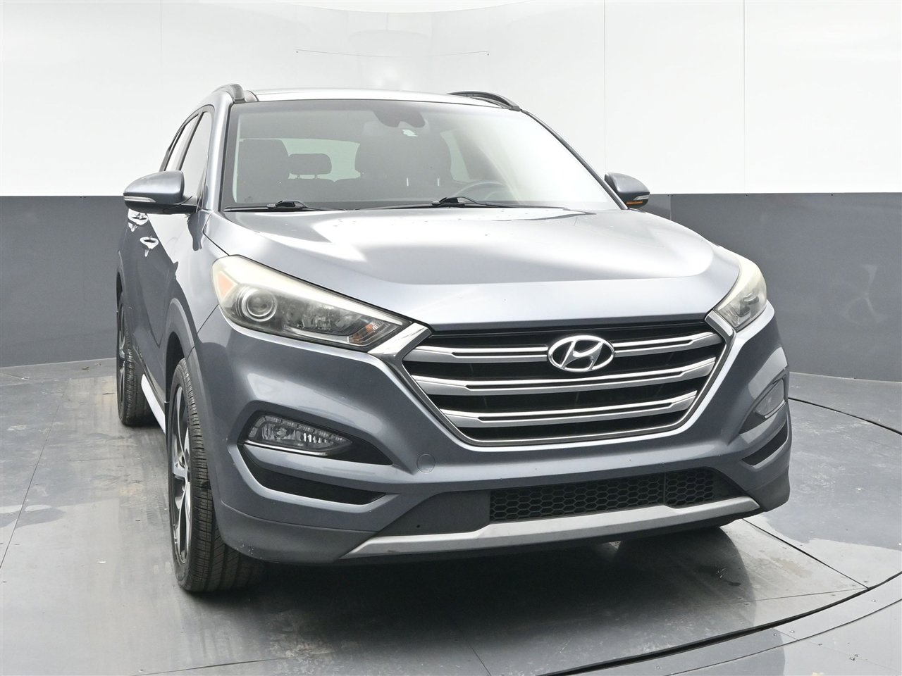 Used 2017 Hyundai Tucson Limited w/ Limited Ultimate Package 03 image 2
