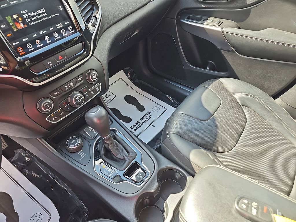 Used 2019 Jeep Cherokee Limited AWD/4WD image 28