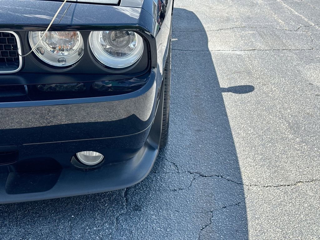 Used 2010 Dodge Challenger SRT8 RWD image 10
