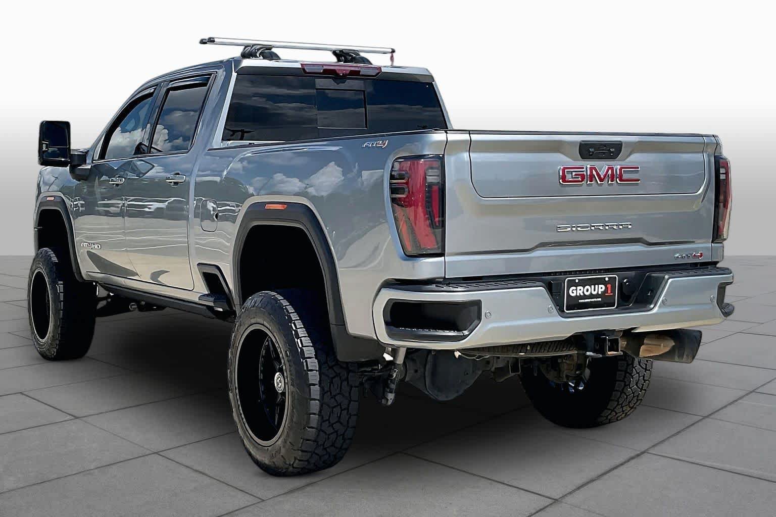 Used 2024 GMC Sierra 2500 AT4 w/ AT4 Premium Plus Package AWD/4WD image 12