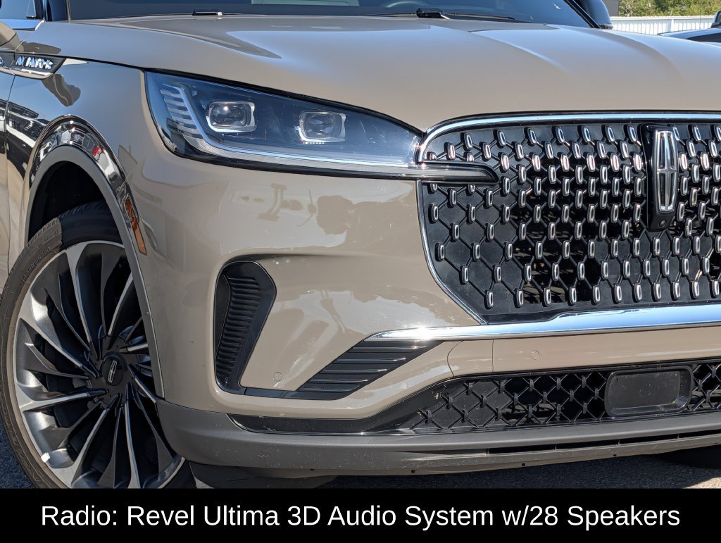 Used 2026 Lincoln Aviator Reserve AWD/4WD image 8