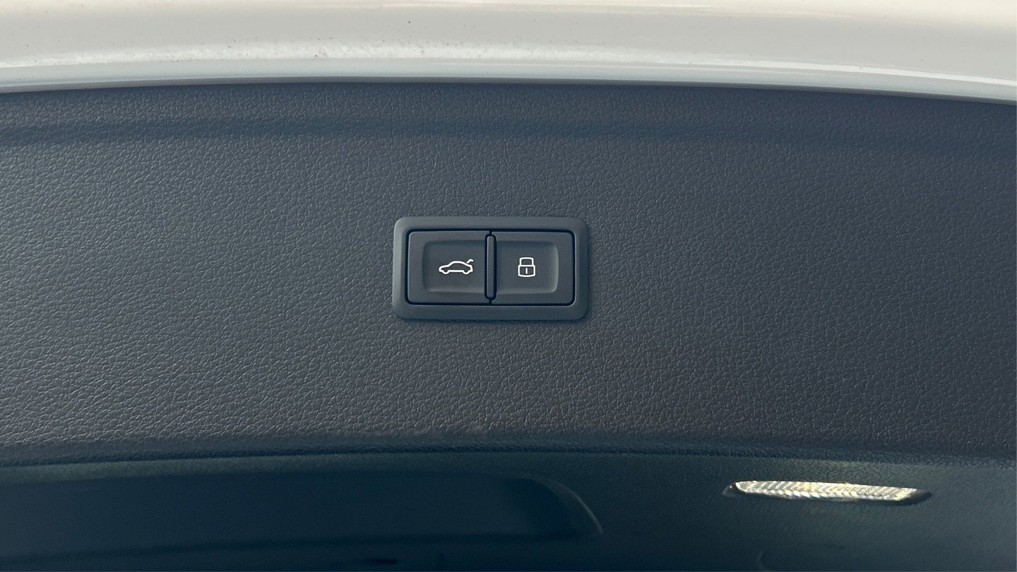 Used 2018 Audi Q5 2.0T Premium image 54