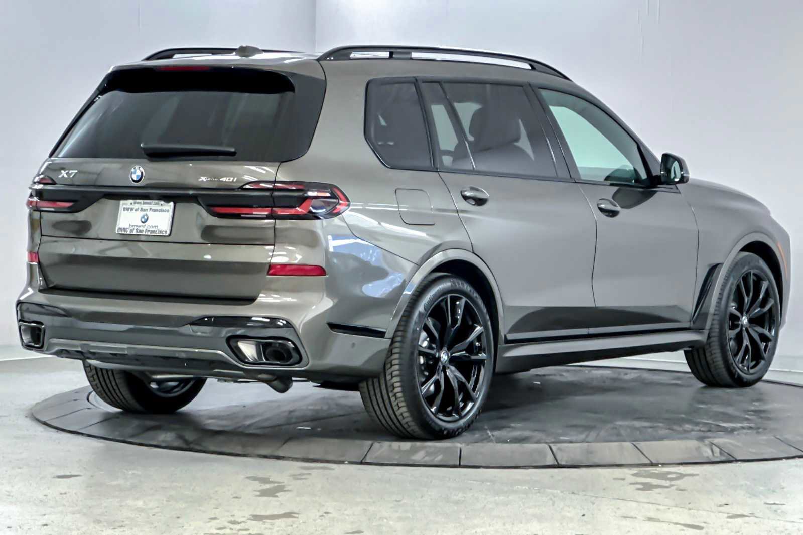 New 2026 BMW X7 xDrive40i w/ M Sport Package image 2