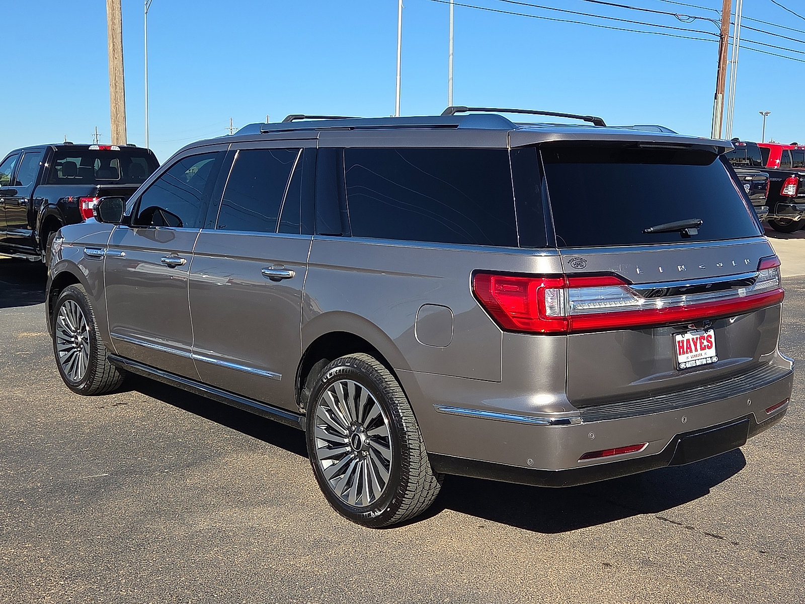 Used 2019 Lincoln Navigator L Reserve image 3
