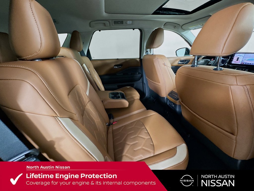 New 2026 Nissan Pathfinder Platinum w/ Cargo Package FWD image 36