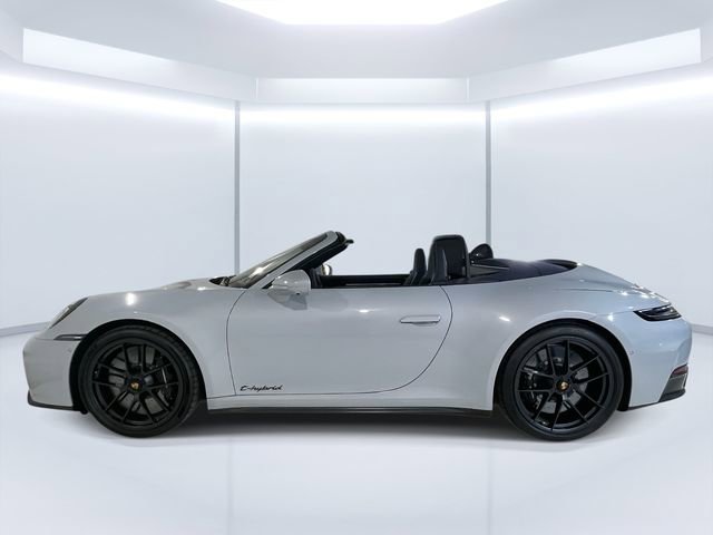 Certified 2025 Porsche 911 Carrera 4 GTS AWD/4WD image 2