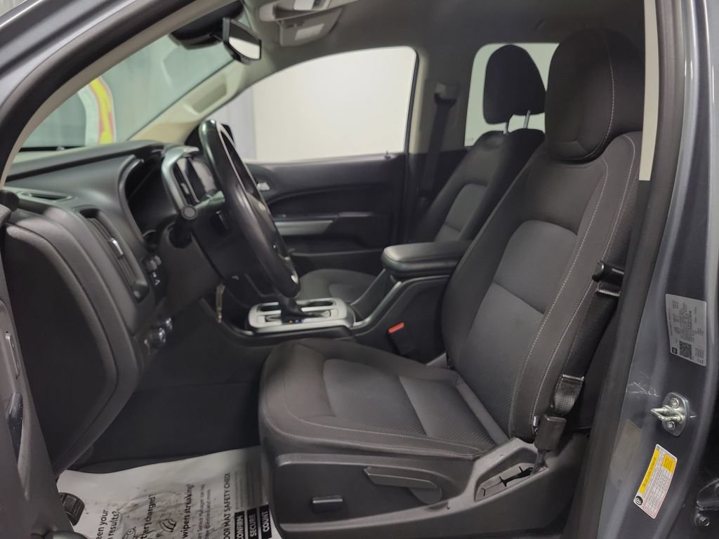 Used 2022 Chevrolet Colorado LT w/ Safety Package AWD/4WD image 13