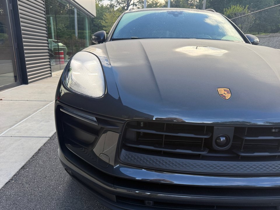 Certified 2026 Porsche Macan Turbo AWD/4WD image 13
