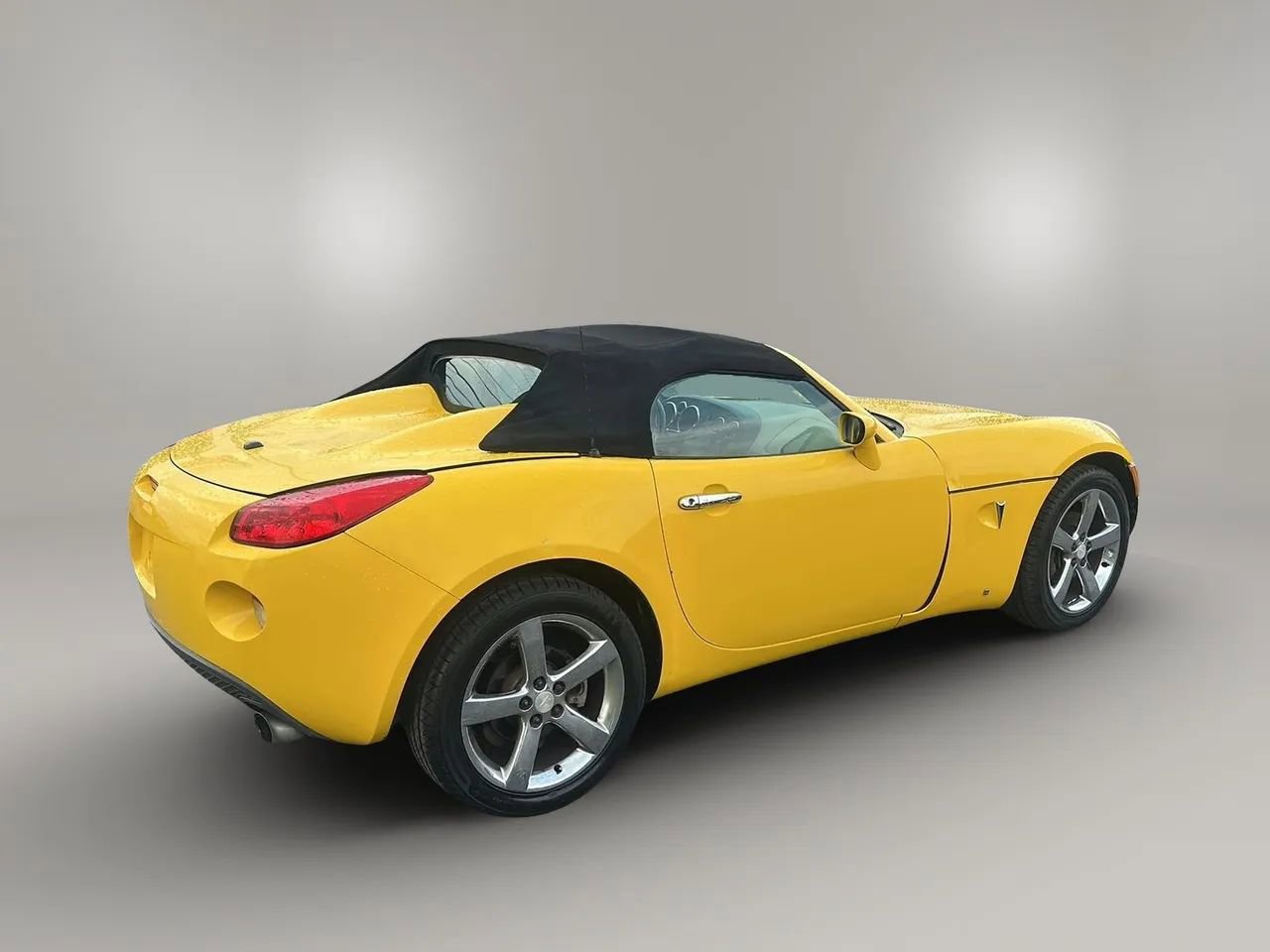 Used 2006 Pontiac Solstice Convertible w/ Premium Package image 5