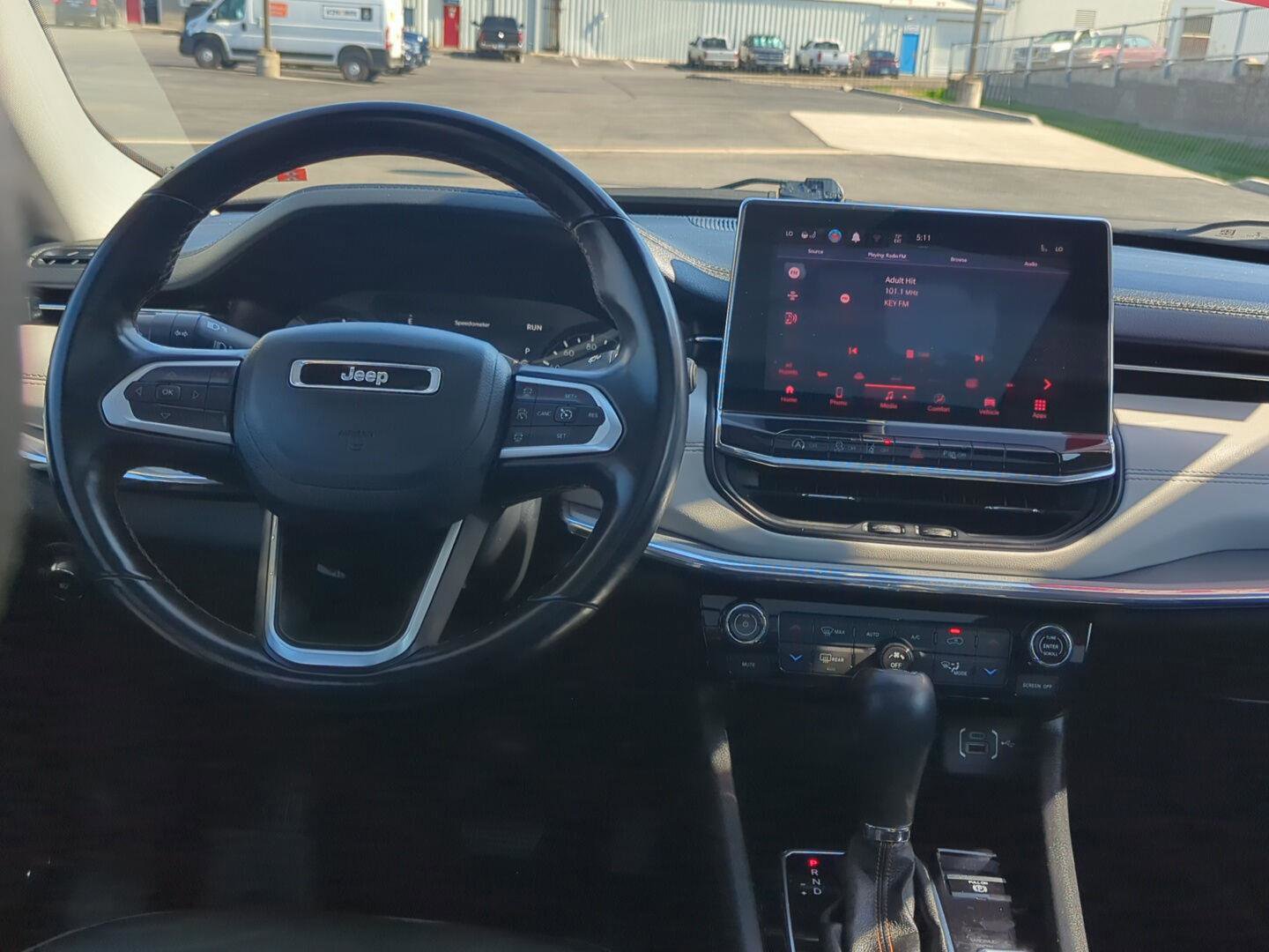 Used 2022 Jeep Compass Limited w/ Sun and Sound Group image 12