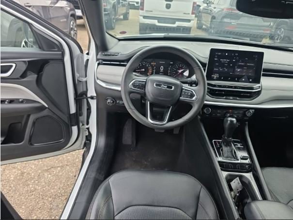 Used 2023 Jeep Compass Limited AWD/4WD image 7